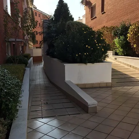 Mi Casa Fenals Family Апартаменты